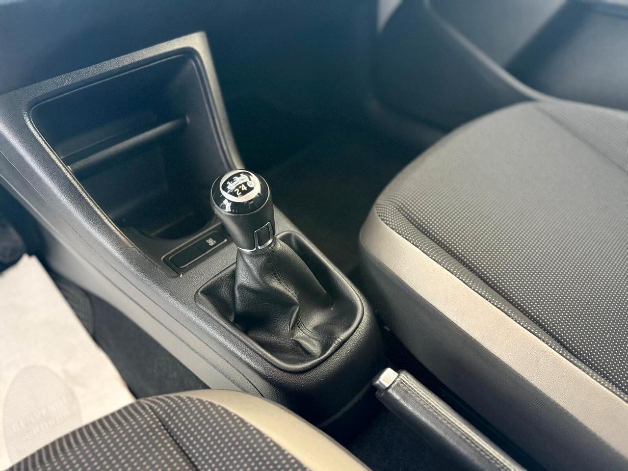 Volkswagen up! 1.0 METANO 2014