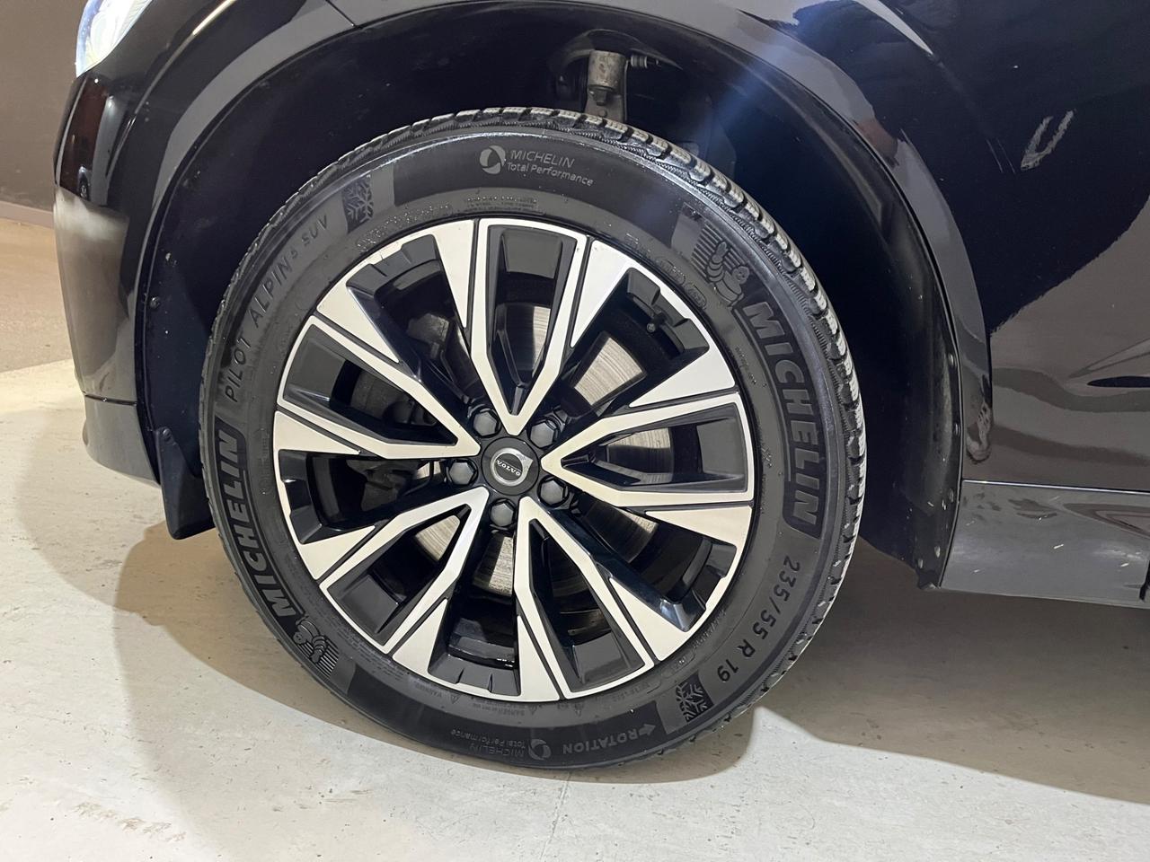 Volvo XC60 B4 (d) AWD automatico Ultimate Dark