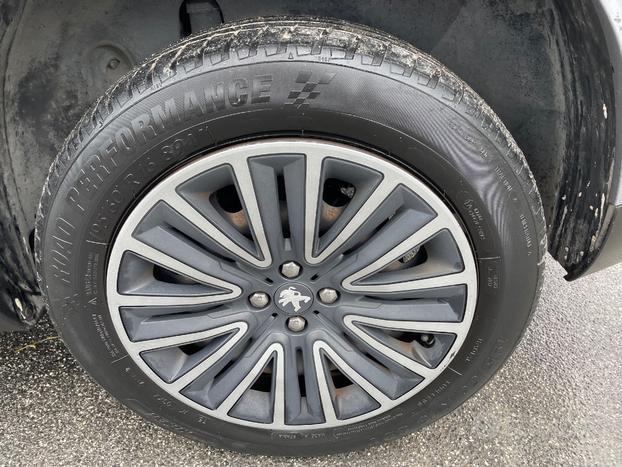 Peugeot 2008 1.6 bluehdi Access 75cv