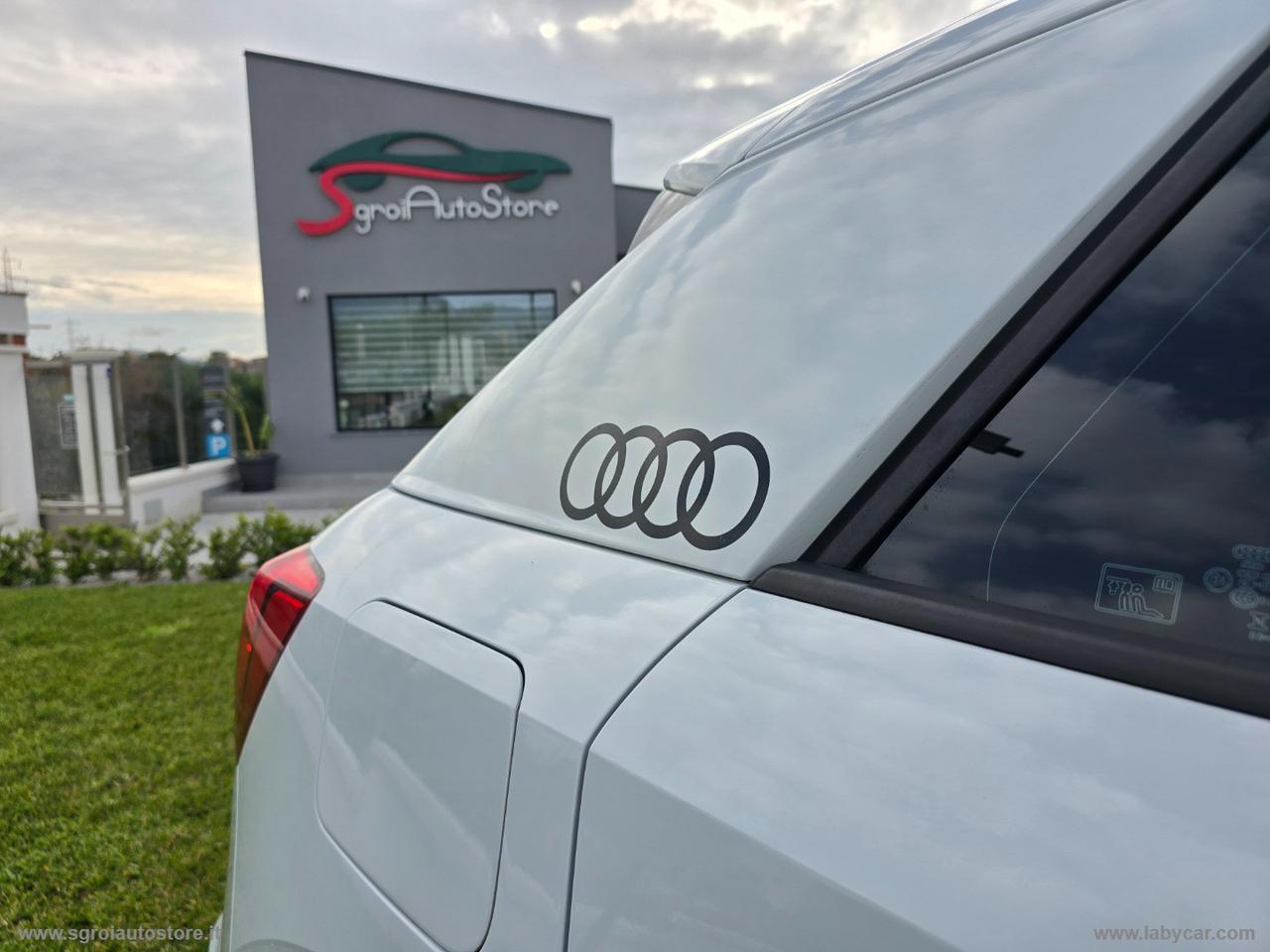 AUDI Q2 30 TDI S line Edition