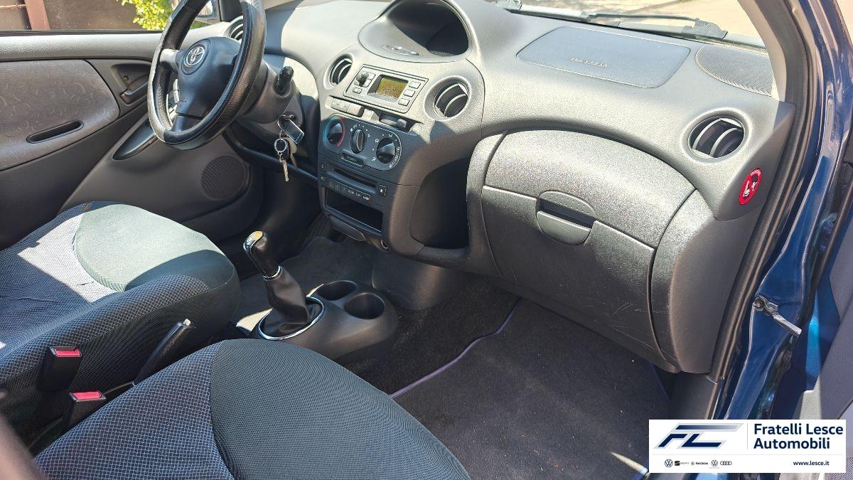 TOYOTA - Yaris 5p 1.0 Expo c/clima (sede Piano Lago)