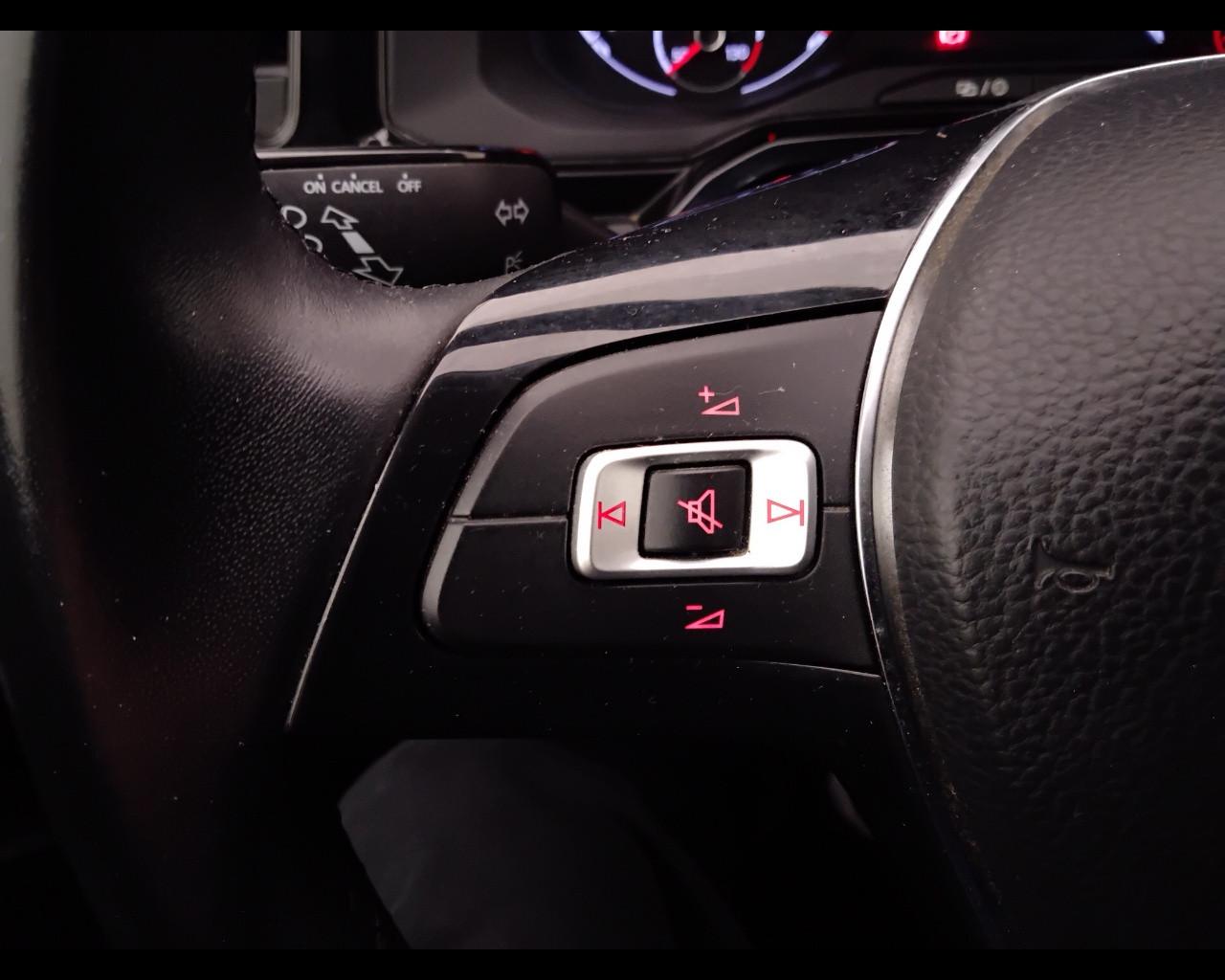 VOLKSWAGEN Polo VI 2017 - Polo 5p 1.0 evo Comfortline 80cv