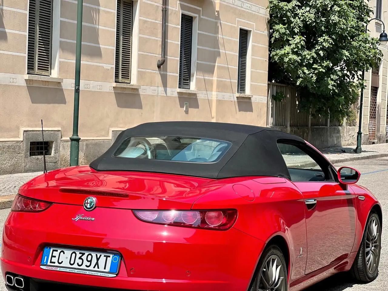 Alfa Romeo Spider 1750 TBi Turbo 200cv
