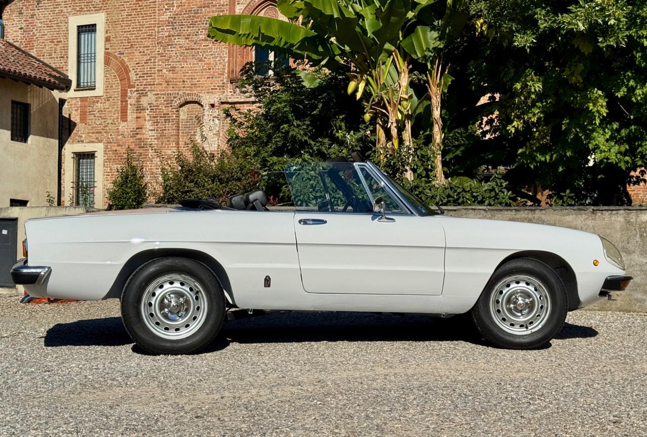 Alfa Romeo Spider 2.0 veloce