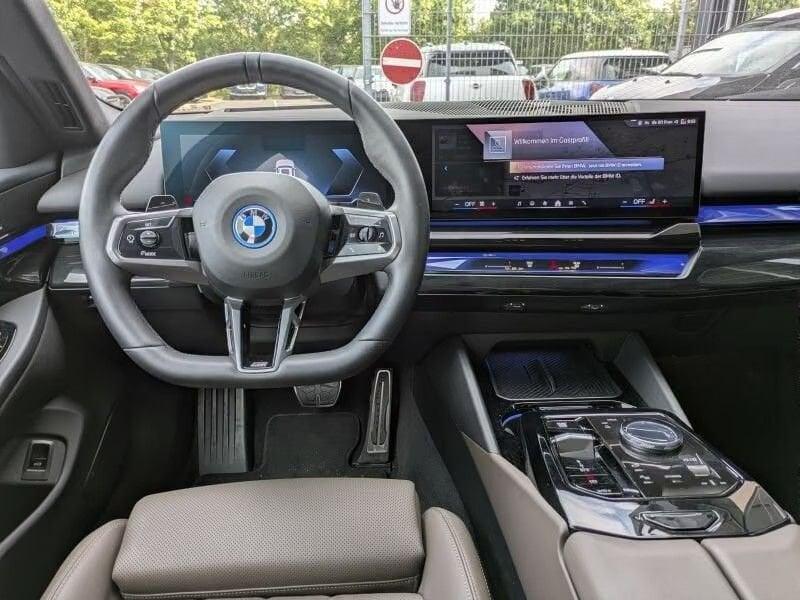 BMW Serie 5 530e xDrive M Sport Gancio Tetto Pelle Harman Kardon