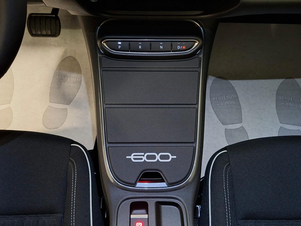 Fiat 600 1200 Turbo mhev Hybrid Icon DCT Km.0