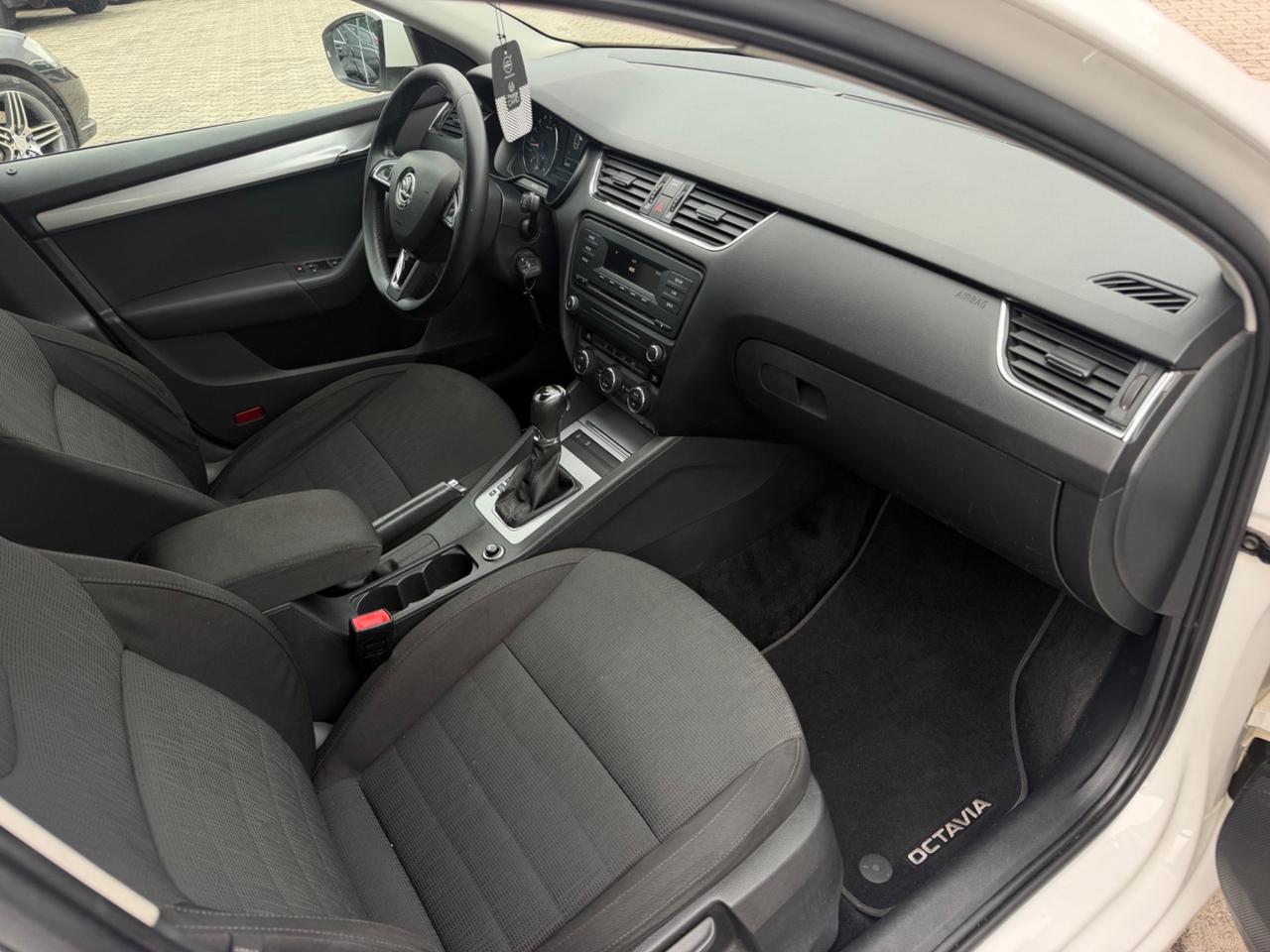 Skoda Octavia 2.0 TDI 150CV DSG 2014
