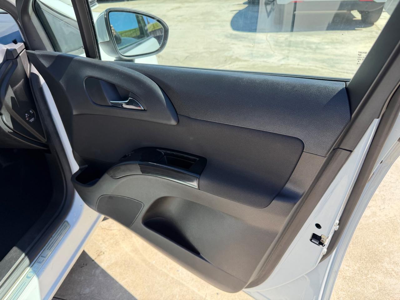 Opel Meriva 1.7 CDTI 110CV b-color /CAR PLAY