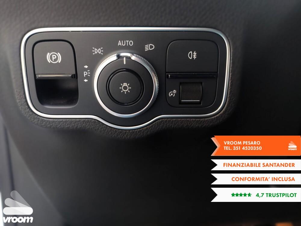 MERCEDES GLB (X247) GLB 180 d Automati...