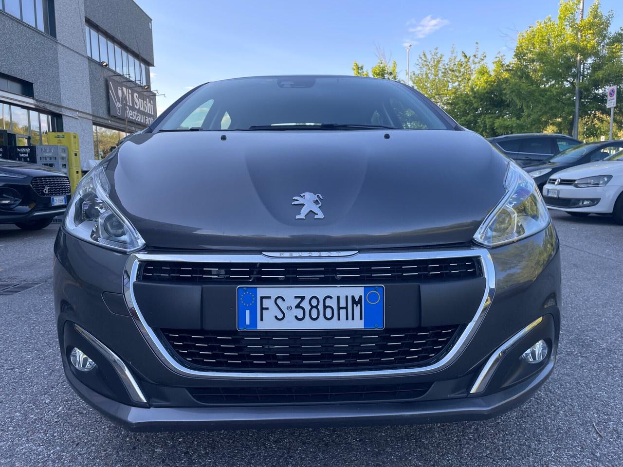 Peugeot 208 PureTech 82 5 porte Allure*solo 40000km*NAVI*NEOPATENTATI