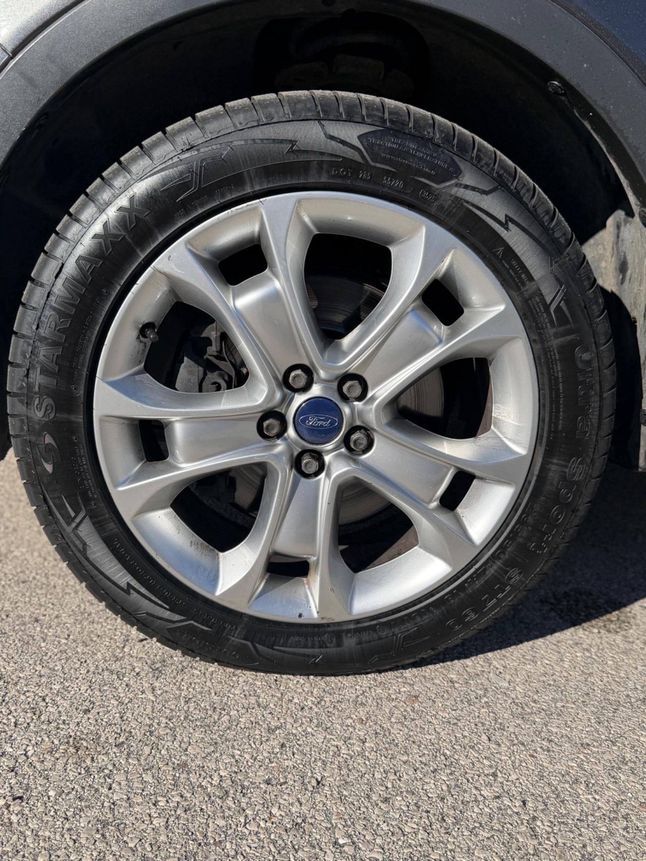 Ford Kuga 2.0 TDCI 150 CV S&S 4WD Titanium