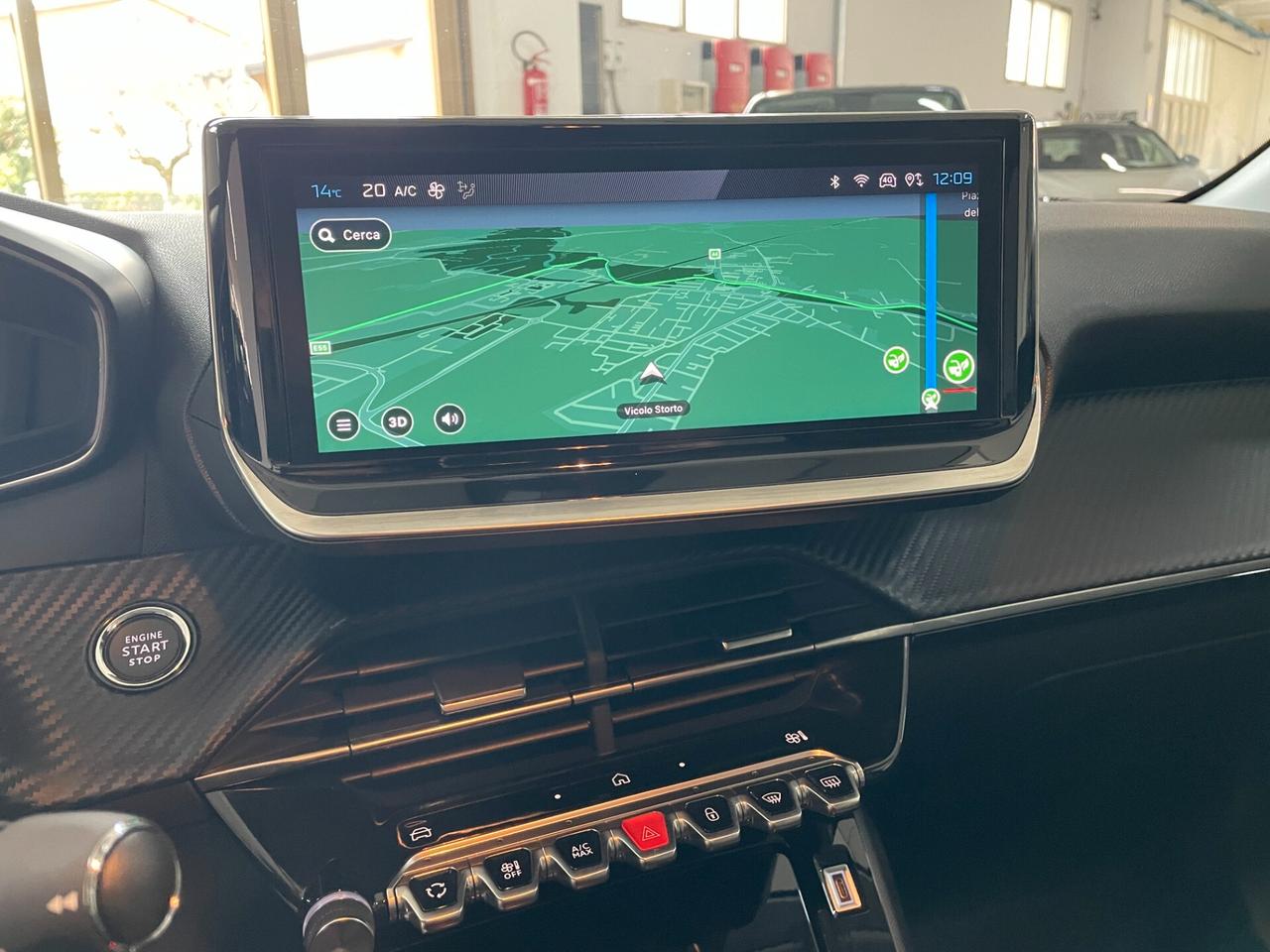 Peugeot 208 PureTech 100cv 5 porte Allure Telecamere navi