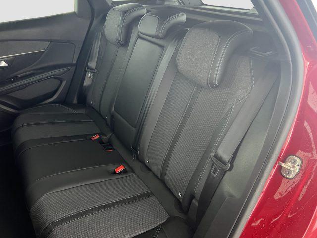 PEUGEOT 3008 3008 BlueHDi 130 EAT8 Allure Pack