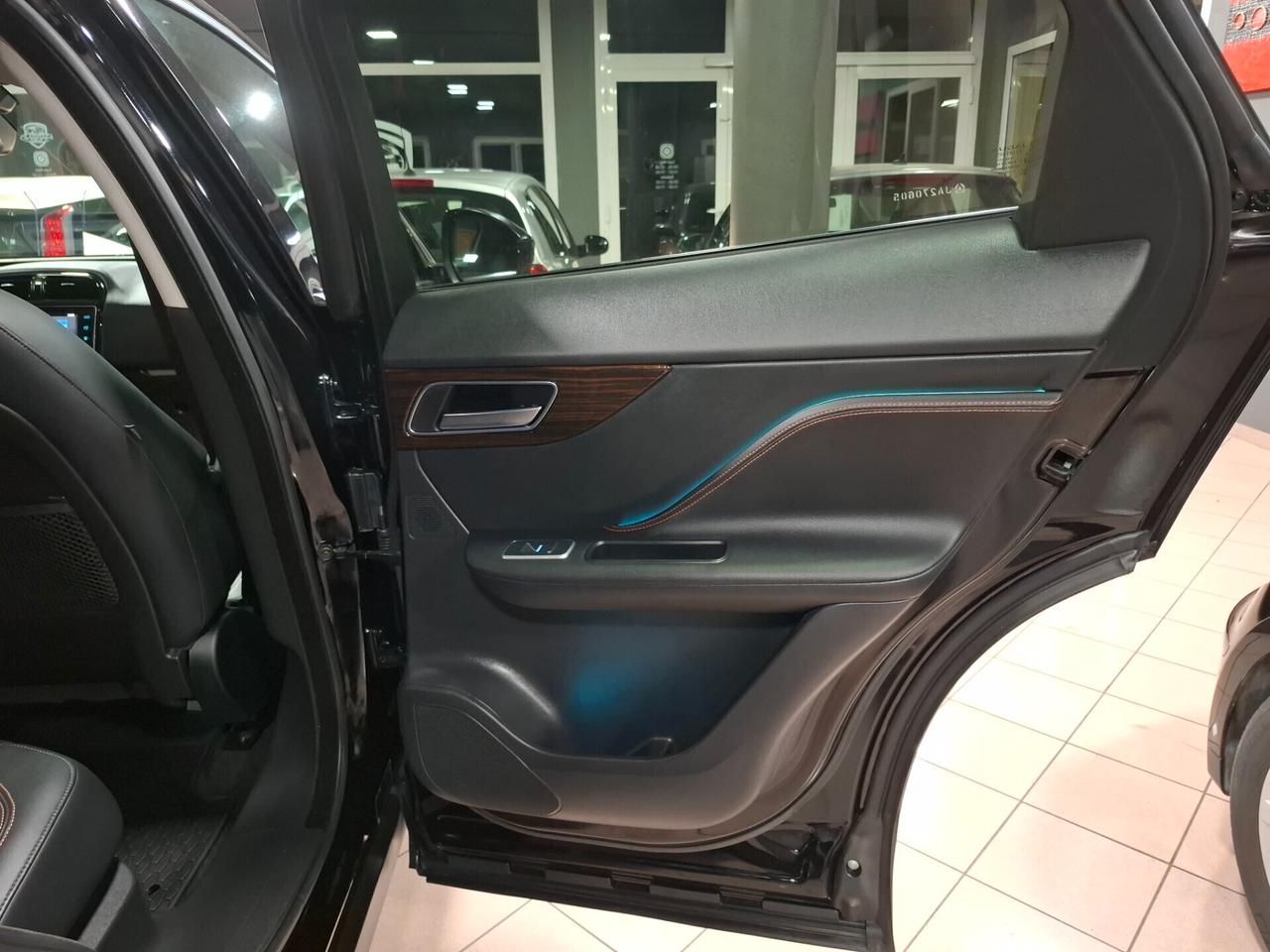 Jaguar F-Pace 2.0 D 180 CV euro 6