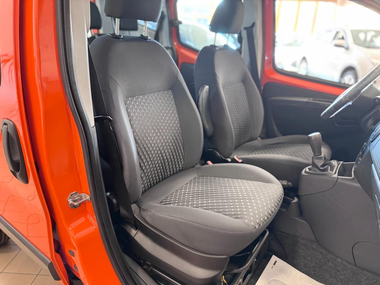 Peugeot Bipper Tepee 1.4 HDi 70CV Outdoor