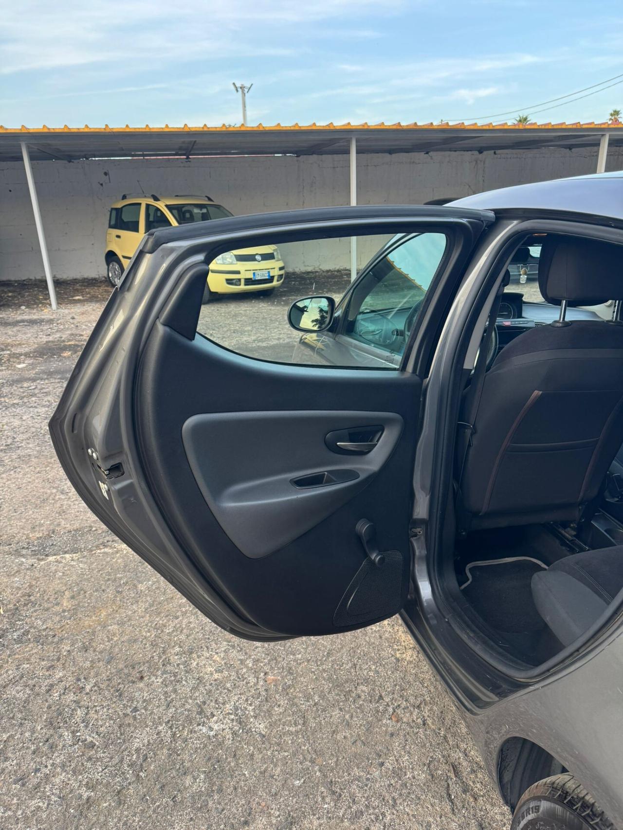 Lancia Ypsilon 1.3 MJT 16V 95 CV 5 porte S&S Platinum