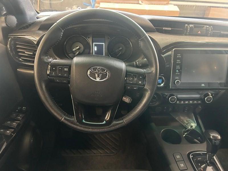 Toyota Hilux Hilux 2.8 D A/T 4WD 4 porte Double Cab Invincible