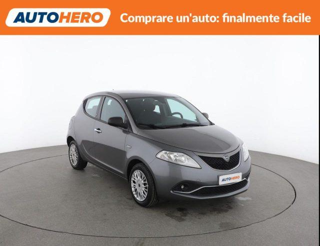 LANCIA Ypsilon 1.2 69 CV 5 porte Silver