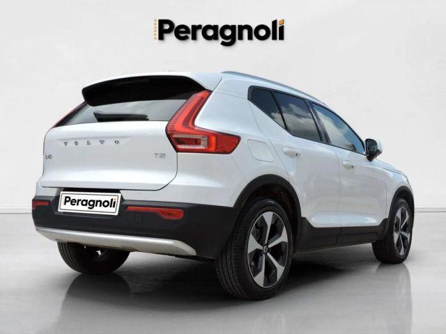 VOLVO XC40 T2 CORE AUTOMATICA AZIENDALE
