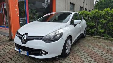RENAULT Clio 1.2 75CV 5 porte Wave