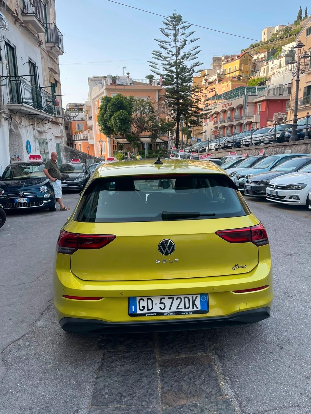 Volkswagen Golf 2.0 TDI 115 CV SCR Life iva esposta