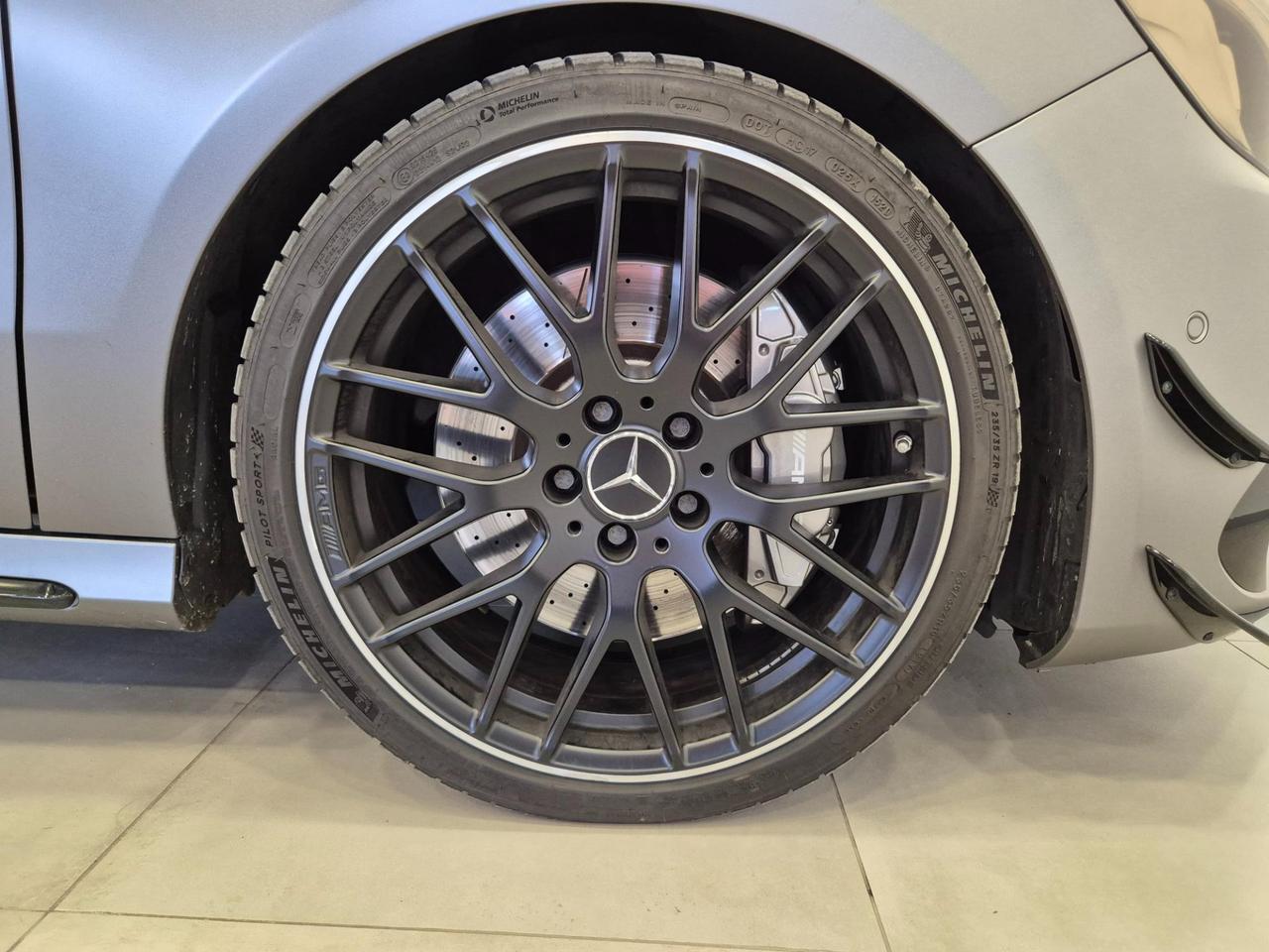 Mercedes A 45 AMG 381cv 4Matic - Tetto - Sedili Guscio - Sosp. Elettroniche