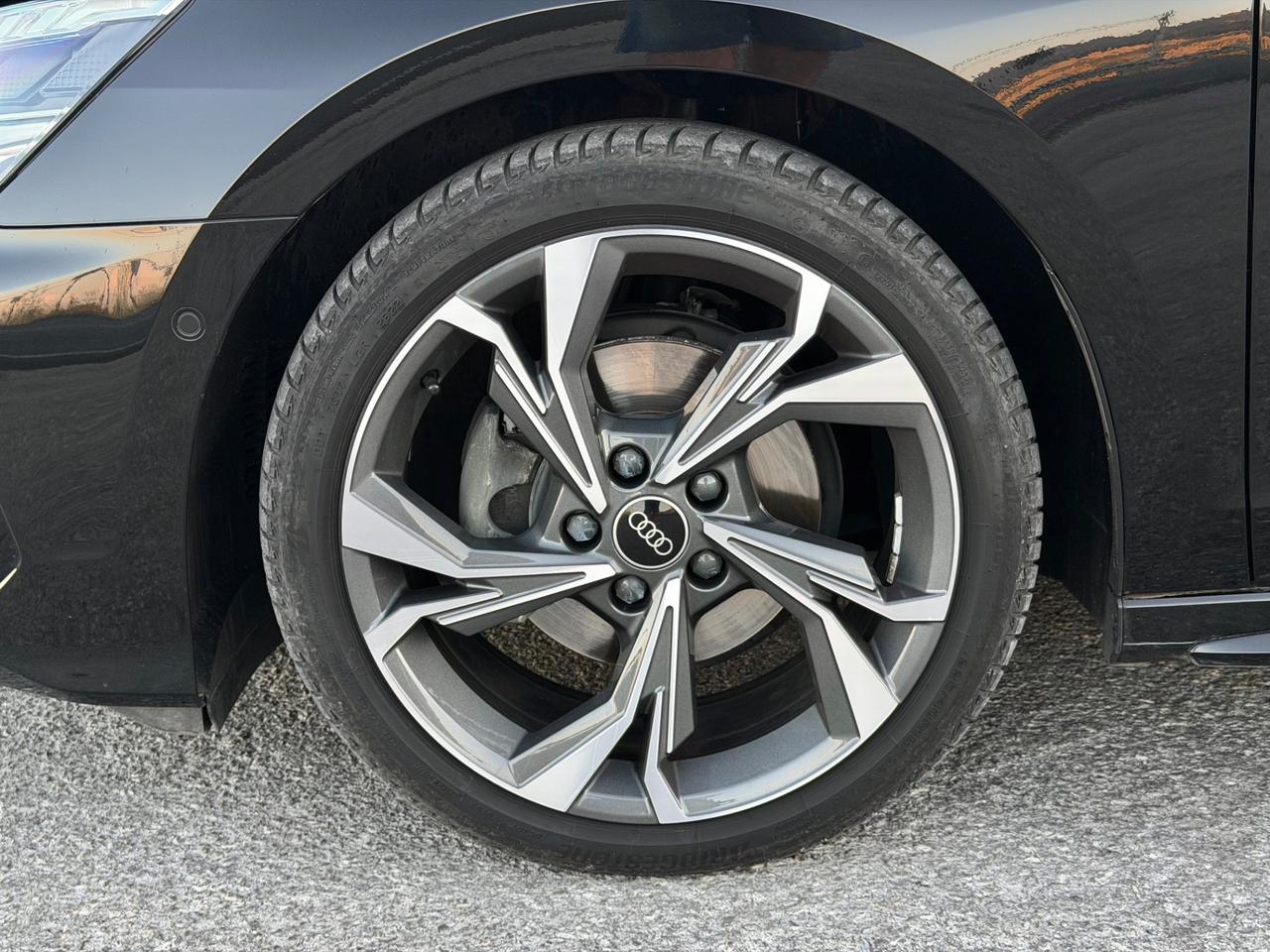 Audi A3 Sportback 35 TDI 150cv S-line 30.000km