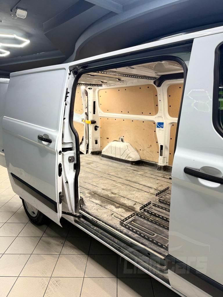 FORD Transit Custom transit custom 300 2.0 tdci 170cv Titanium L2H1 E6.2