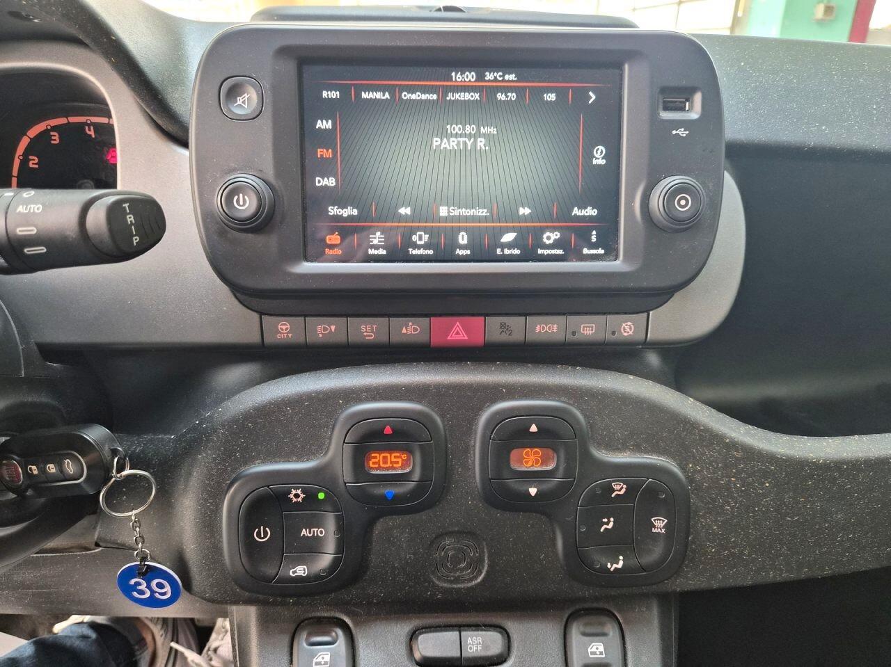Fiat Panda Cross 1.0 Hybrid