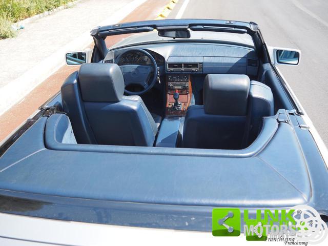 MERCEDES-BENZ SL 300 R129