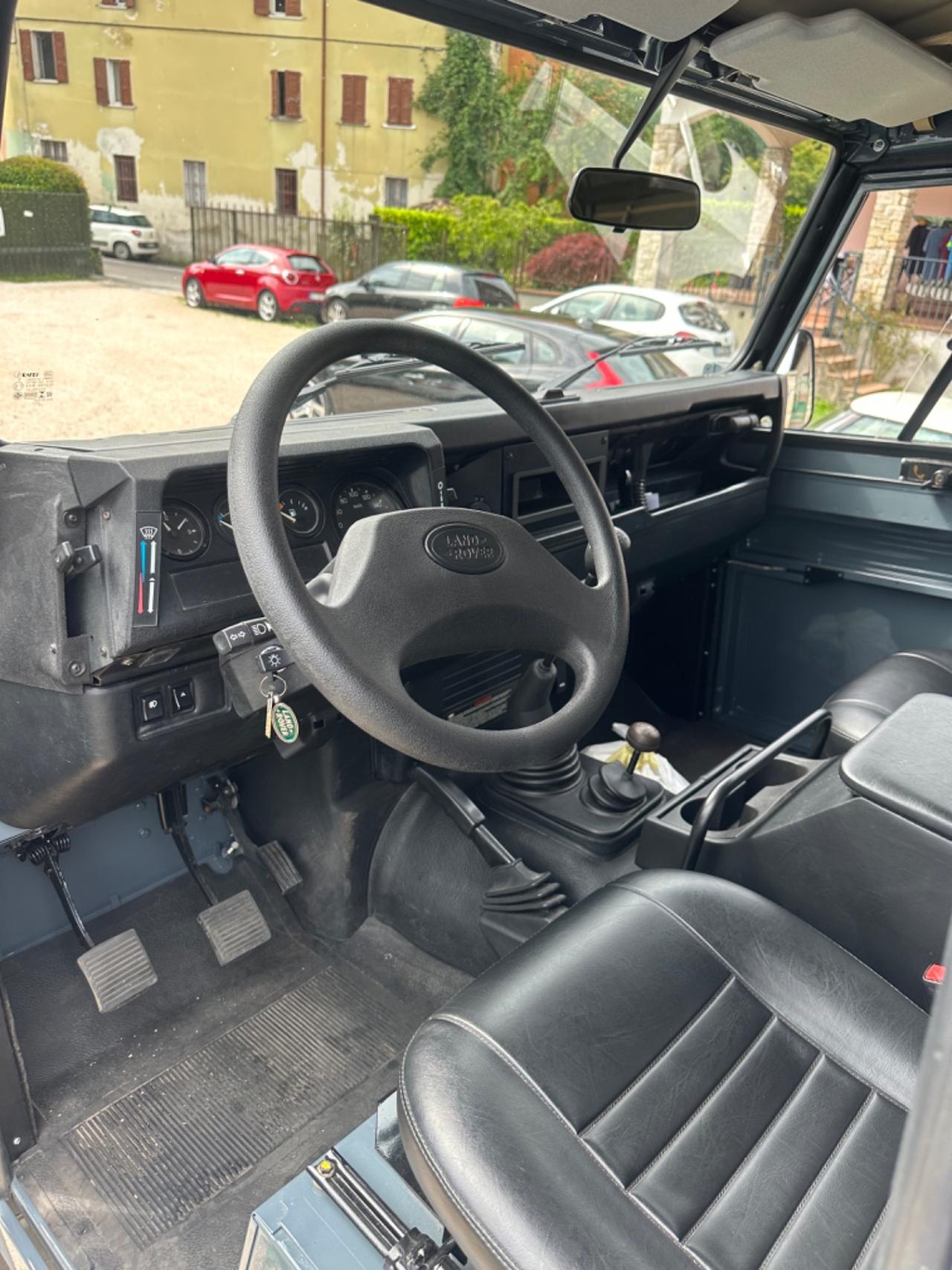 Land Rover DEFENDER 90 2.5 TD300 EX UN SOFT-TOP
