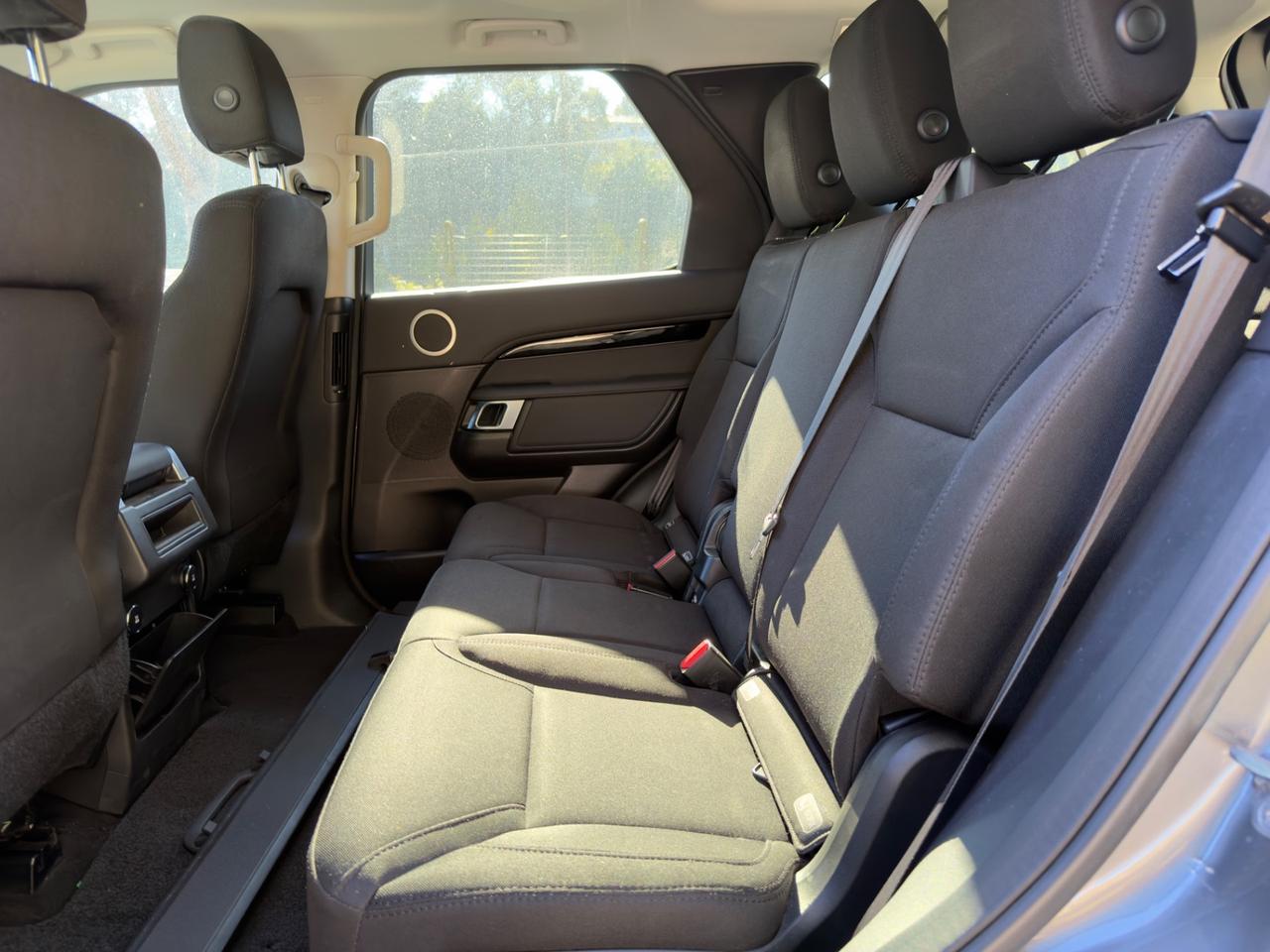 Land Rover Discovery 2.0 TD4 180 CV SE