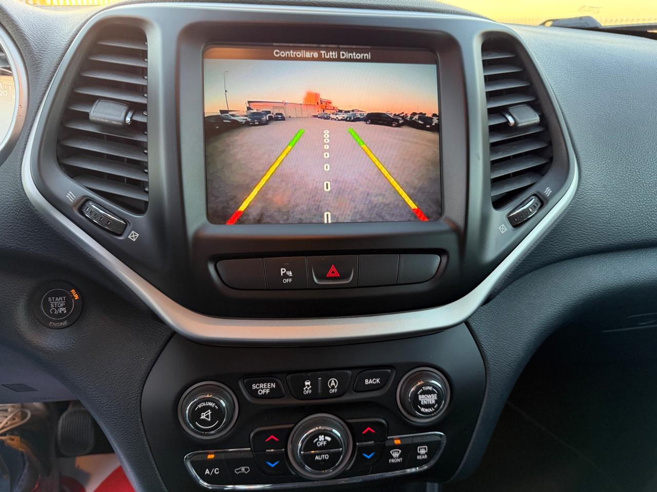 JEEP CHEROKEE 2.0 MJTD 140CV 2WD MANUAL FULL LED