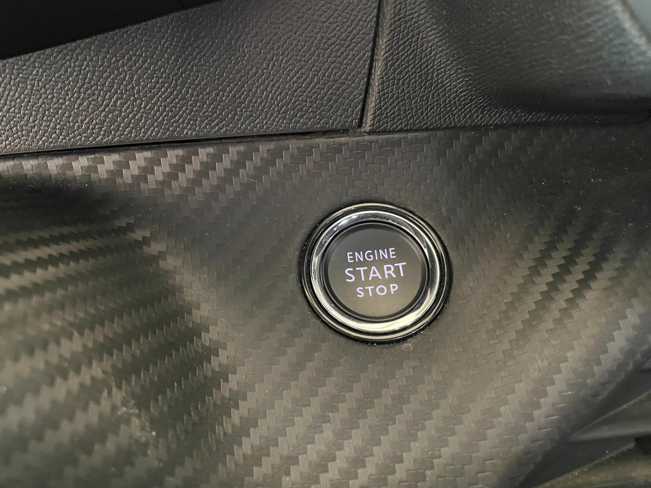 Peugeot 208 Hybrid 136 e-DCS6 GT 2025