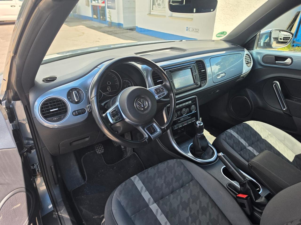 Volkswagen Maggiolino Cabrio 2.0 TDI 150 CV Sport BlueMotion Technology
