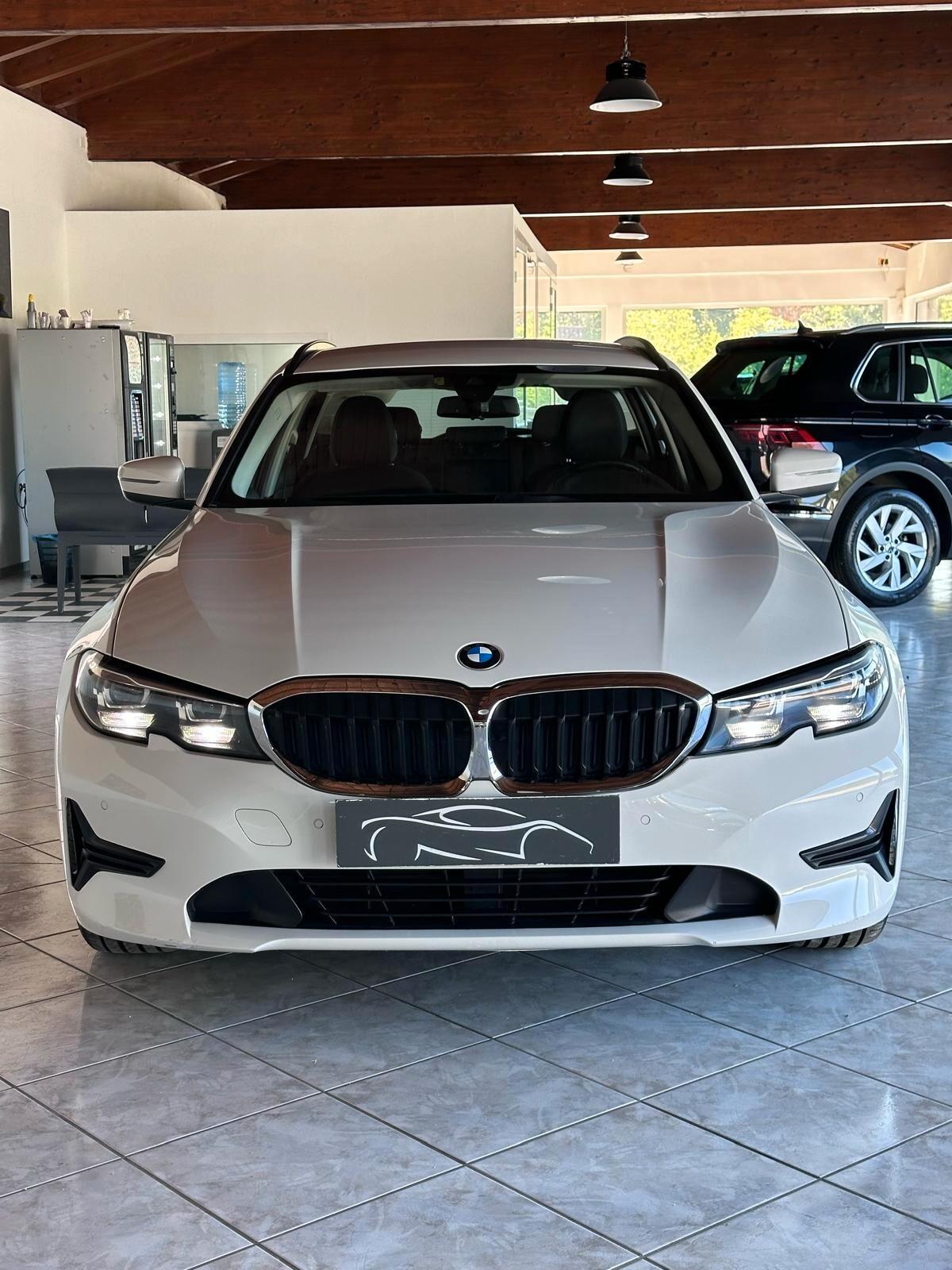 Bmw 318d 48V Touring Serie 3 G21 2022 Touring Business Advantage Auto *UniProprietario*2022