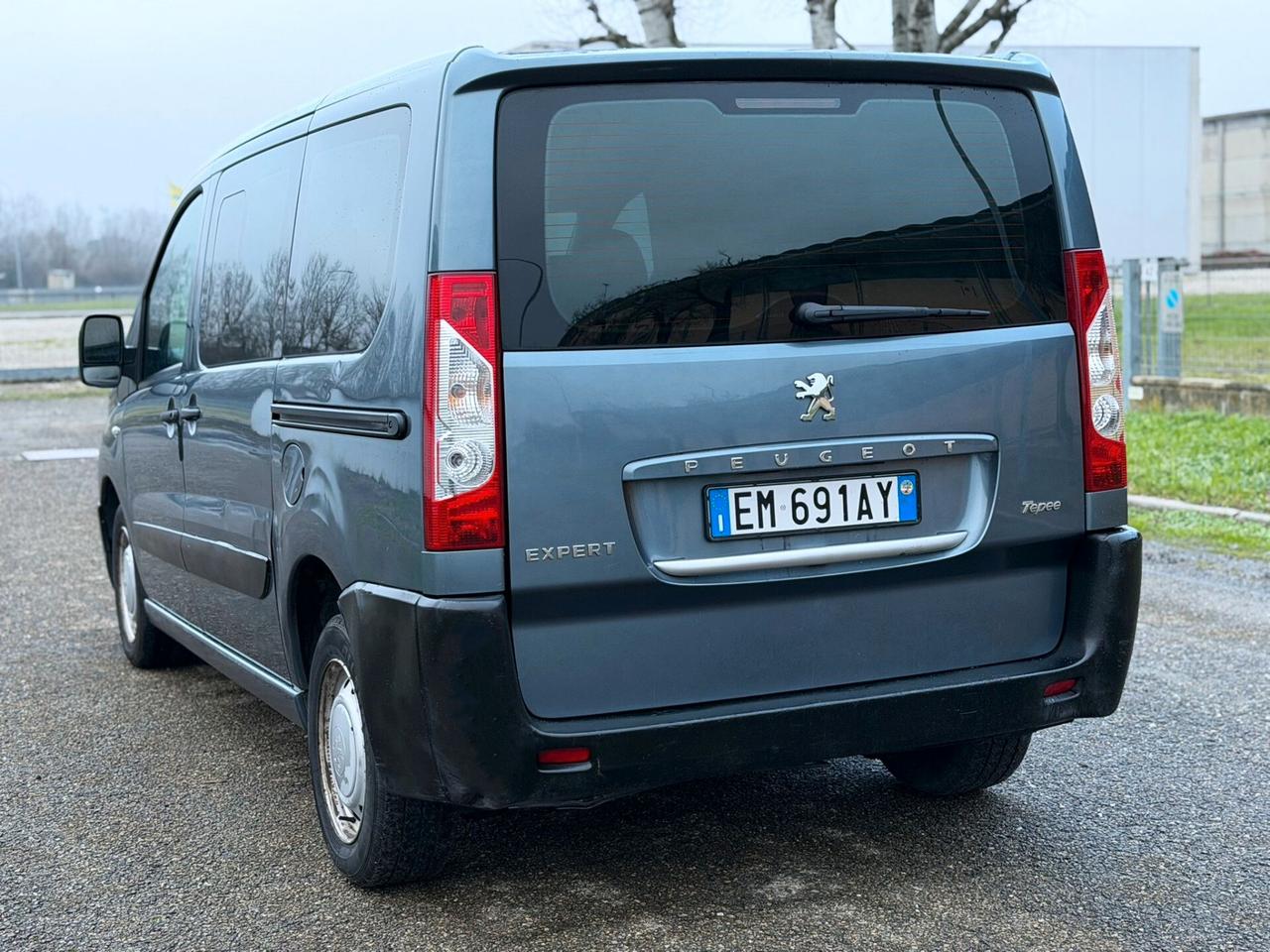 Peugeot Expert Tepee 2.0 HDi 9 POSTI