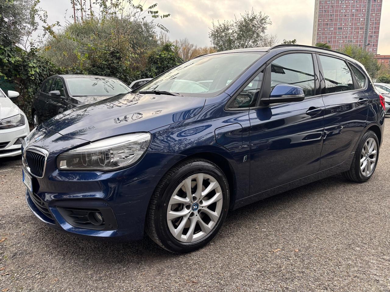 Bmw 2er Active Tourer 225xe MILD HYBRID