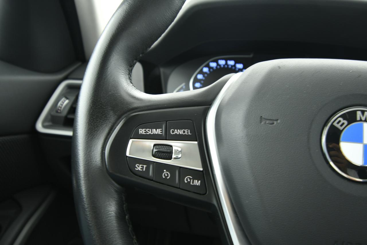 BMW 320d Touring mhev 48V xdrive Business Advantage auto APP CONNECT