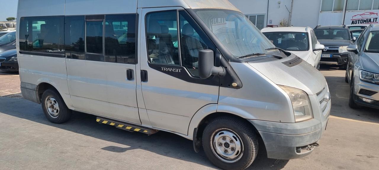 Ford Transit TOUR BUS TRASPORTO DISABILI CON PEDANA