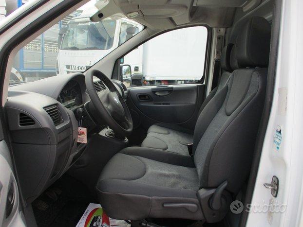 Peugeot Expert 1.6 90CV E4 FURGONE 3 POSTI 210000