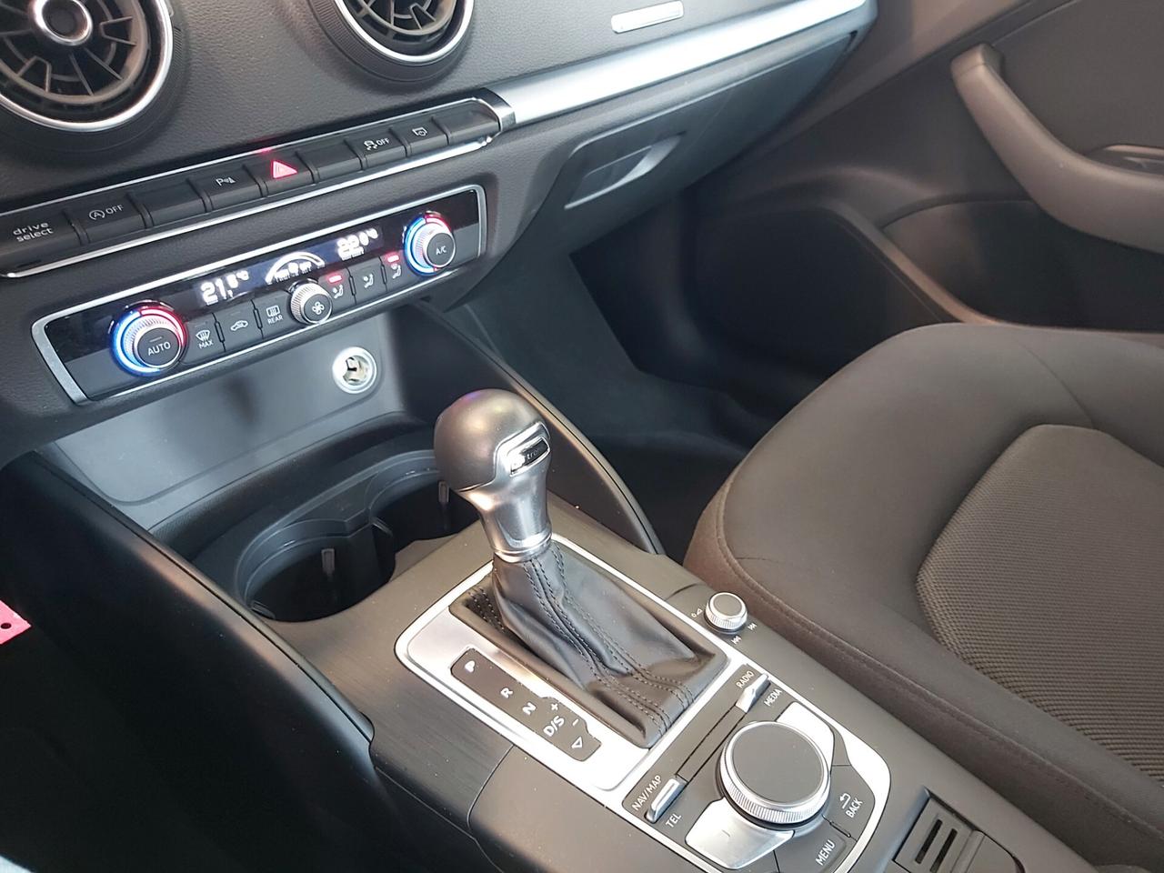 Audi A3 SPB 30 TFSI Business