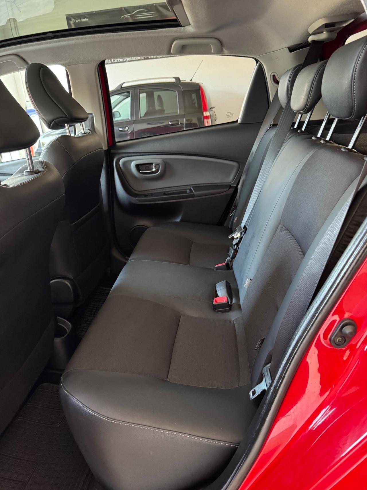 Toyota Yaris 1.4 D-4D 5 porte Lounge