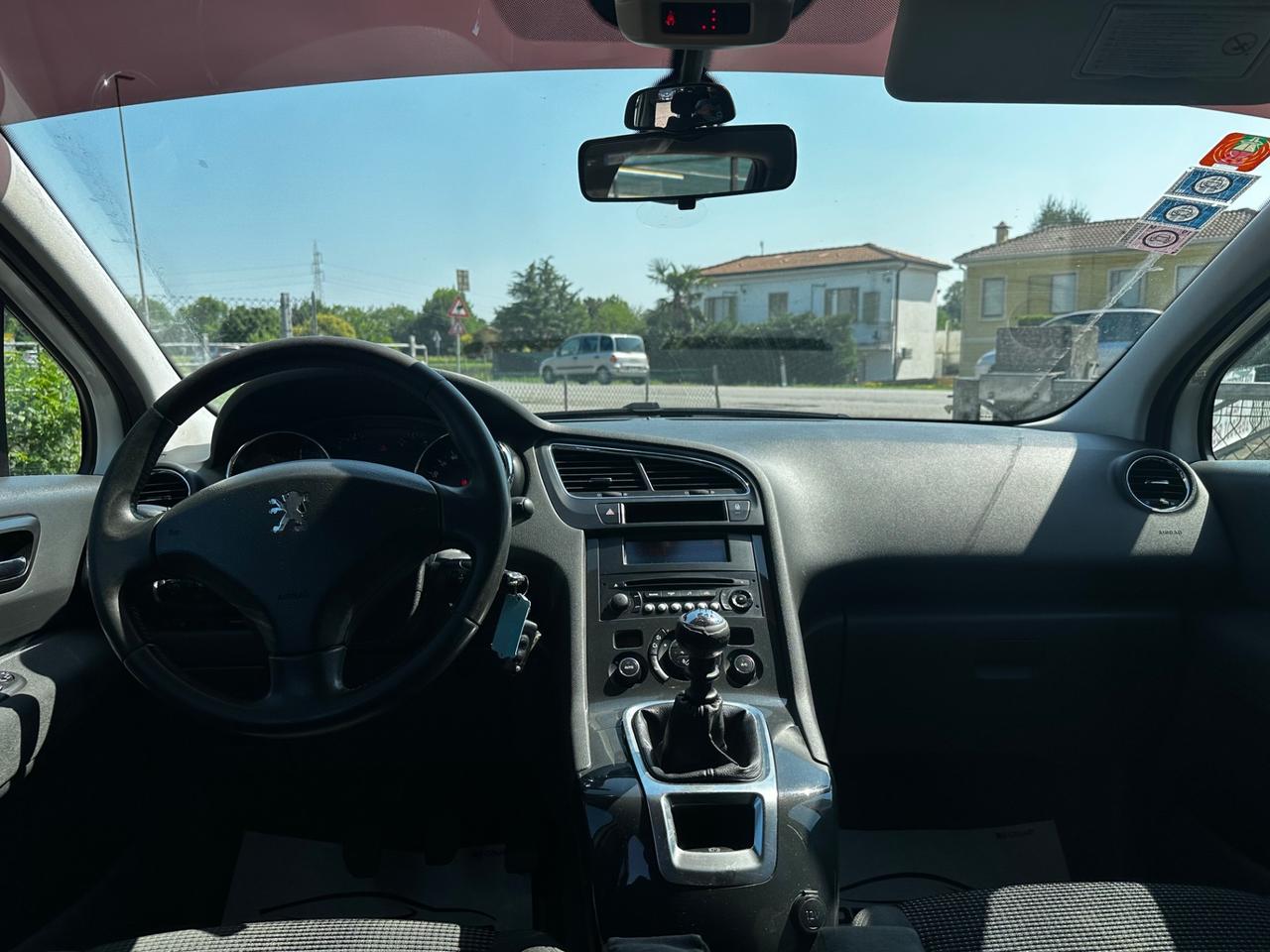 Peugeot 5008 1.6 HDi 115CV Business