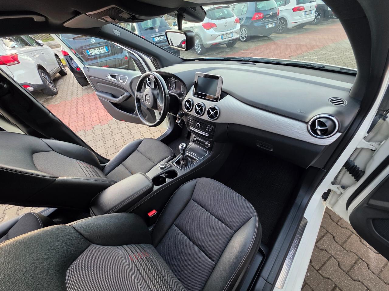 Mercedes-benz B 180 Premium perfetta e garantita 12 M