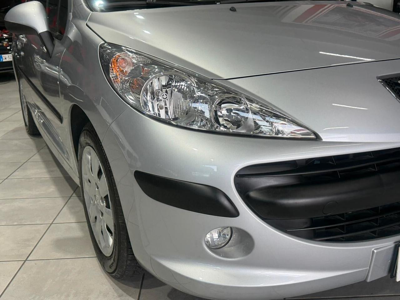 Peugeot 207 1.4 8V 75CV 3p. X Line
