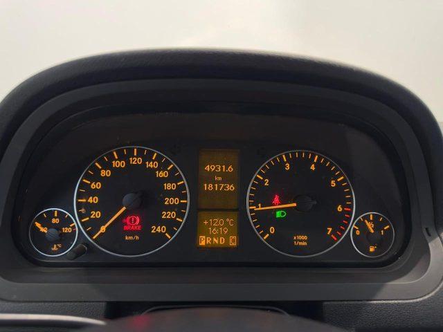 MERCEDES-BENZ A 180 AUT. Elegance OK NEOP