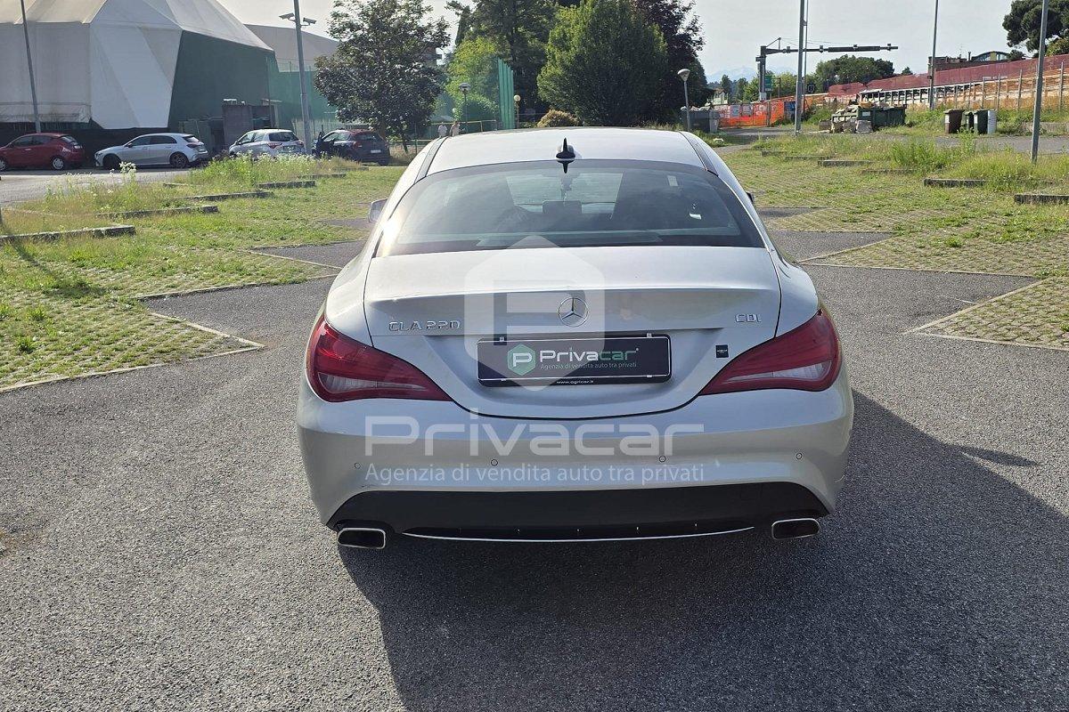 MERCEDES CLA 220 d Automatic Premium Dark Night