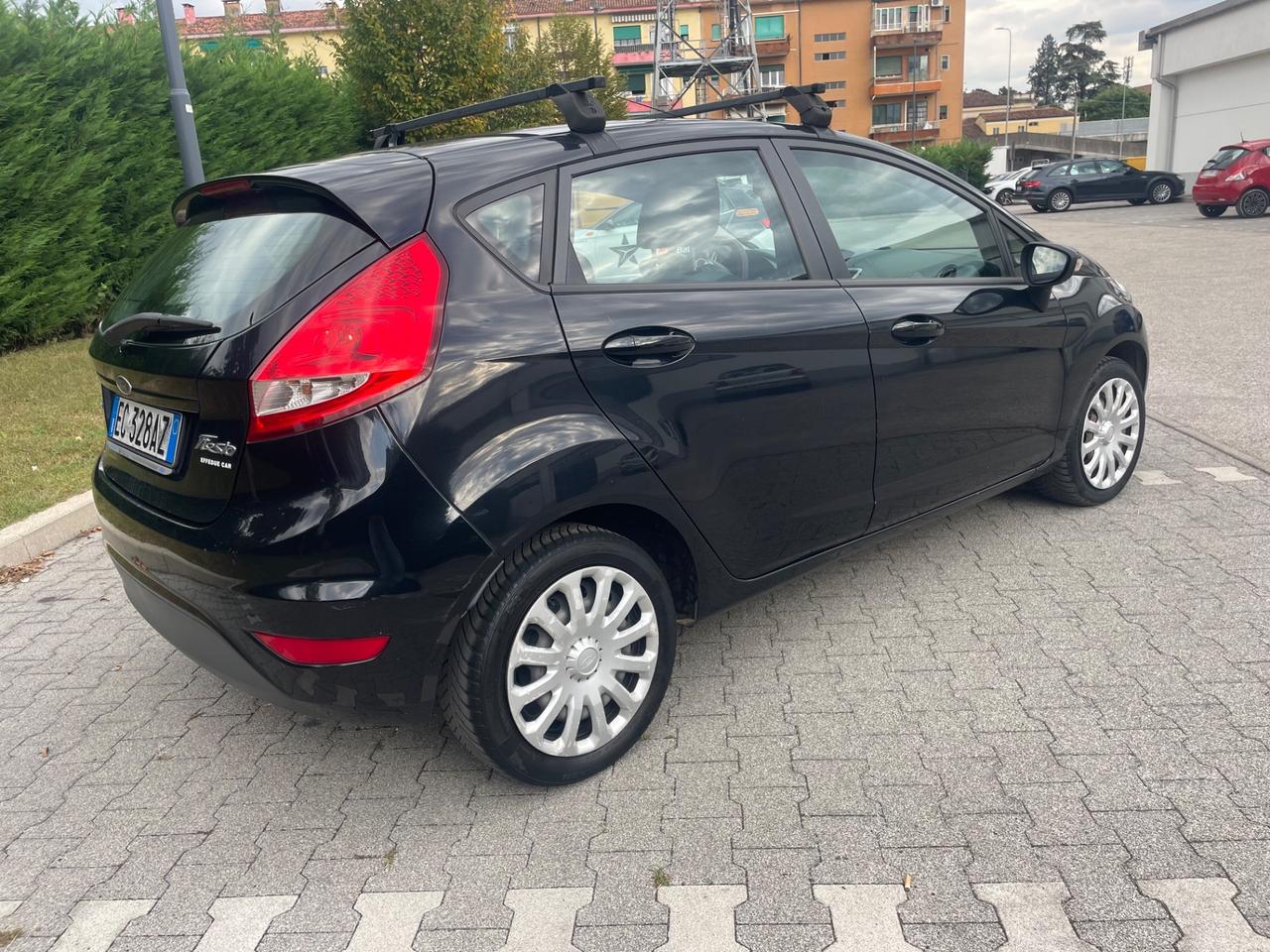 Ford Fiesta 1.4 TDCi 5p. Titanium x neo patentati