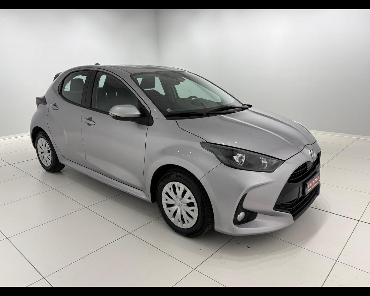 TOYOTA Yaris 1.0 Active